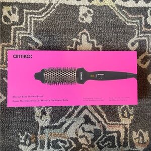 Amika Blowout Babe Thermal Brush